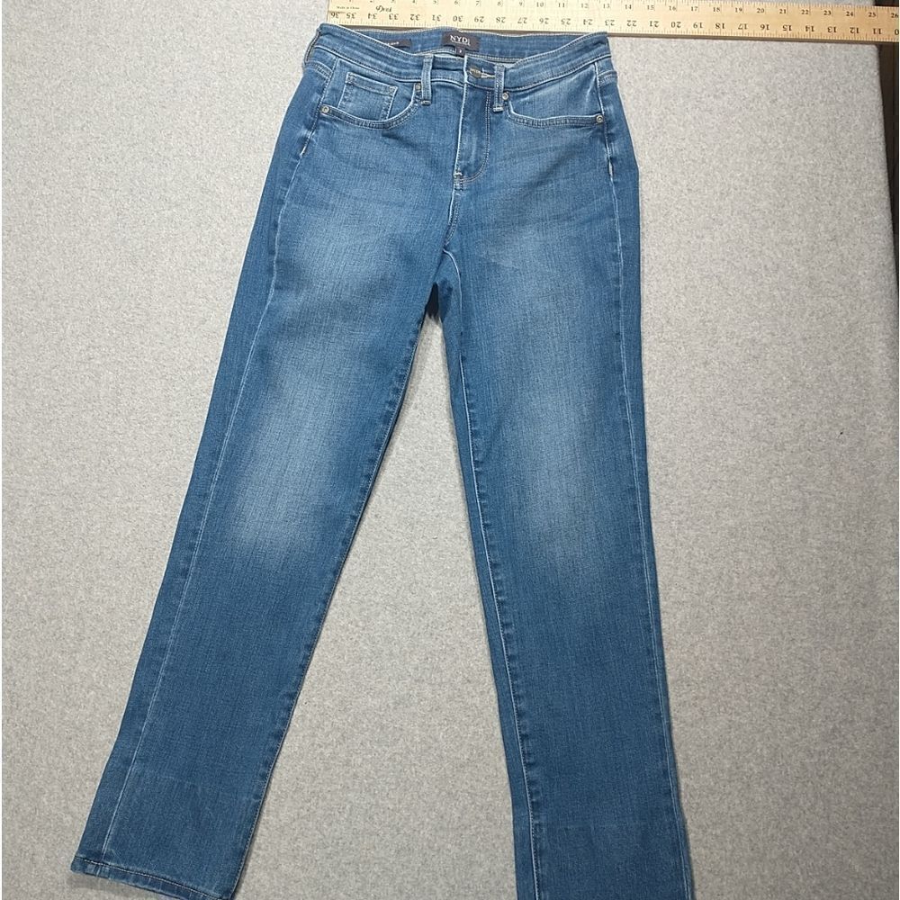NYDJ Women's Denim Girlfriend Jeans Size 2. Condition is Pre-owned.